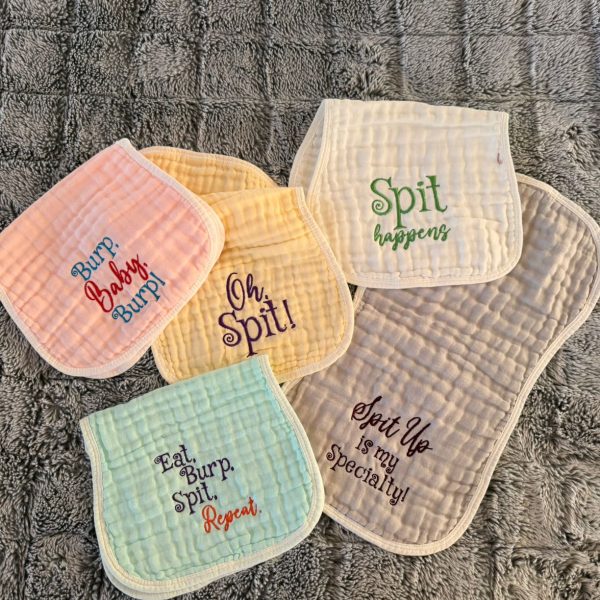Soft Baby Burp Cloth – Absorbent, Gentle Cotton for Newborns, Ideal for Feeding, Spit-Up Protection, and Everyday Baby Care